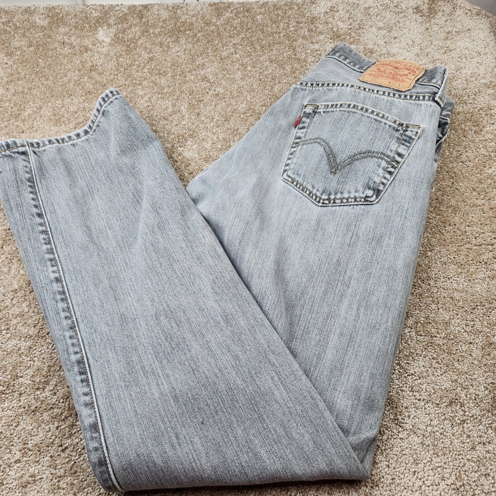 Levis 501 Original Straight Leg Grey Jeans Mens 33x34 Button Fly Light Wash